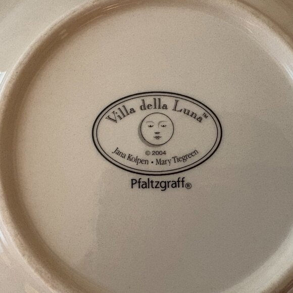 Pfaltzgraff Villa Della Luna - Scalloped Salad Plate, Set of 2 - Picture 4 of 4